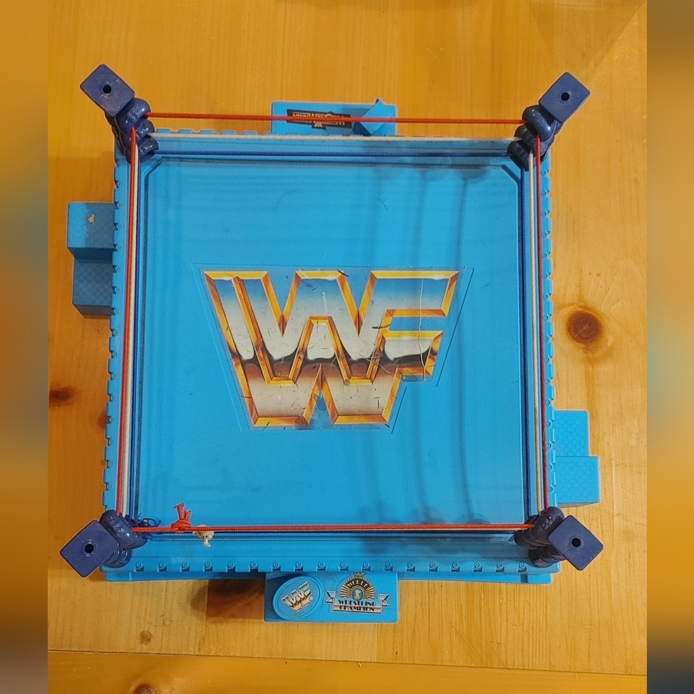 RARE Hasbro WWF Official Wrestling Ring (1989)  USED no flag or belt
